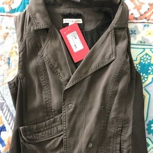 Peyton Jenson brown vest.